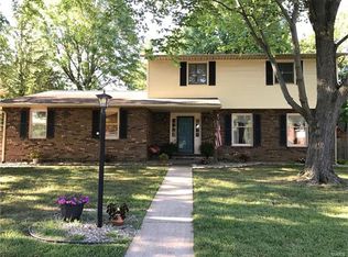 1704 Biscay Dr, Godfrey, IL