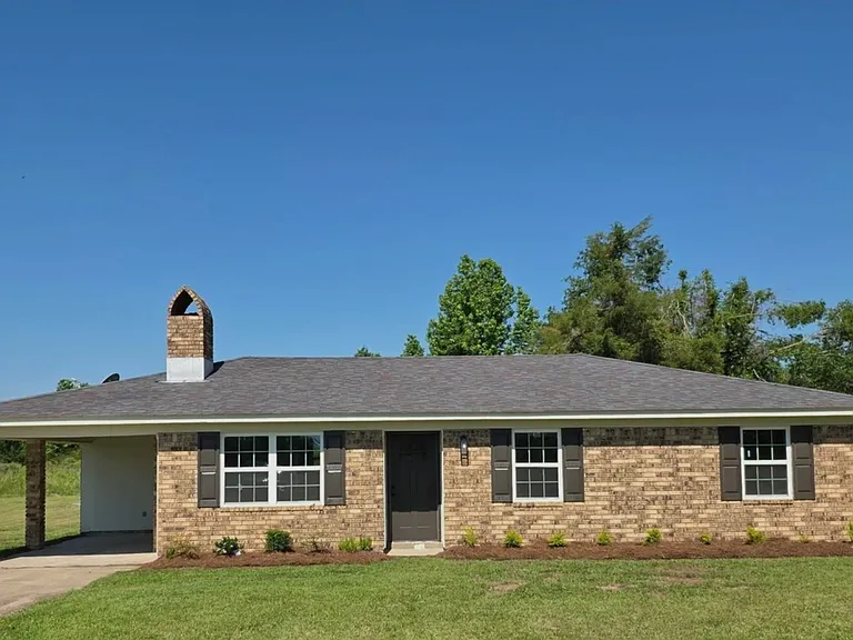 502 McHand Dr — Photo 1