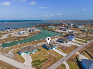 1515 Cape Velero Dr, Rockport, TX 78382
