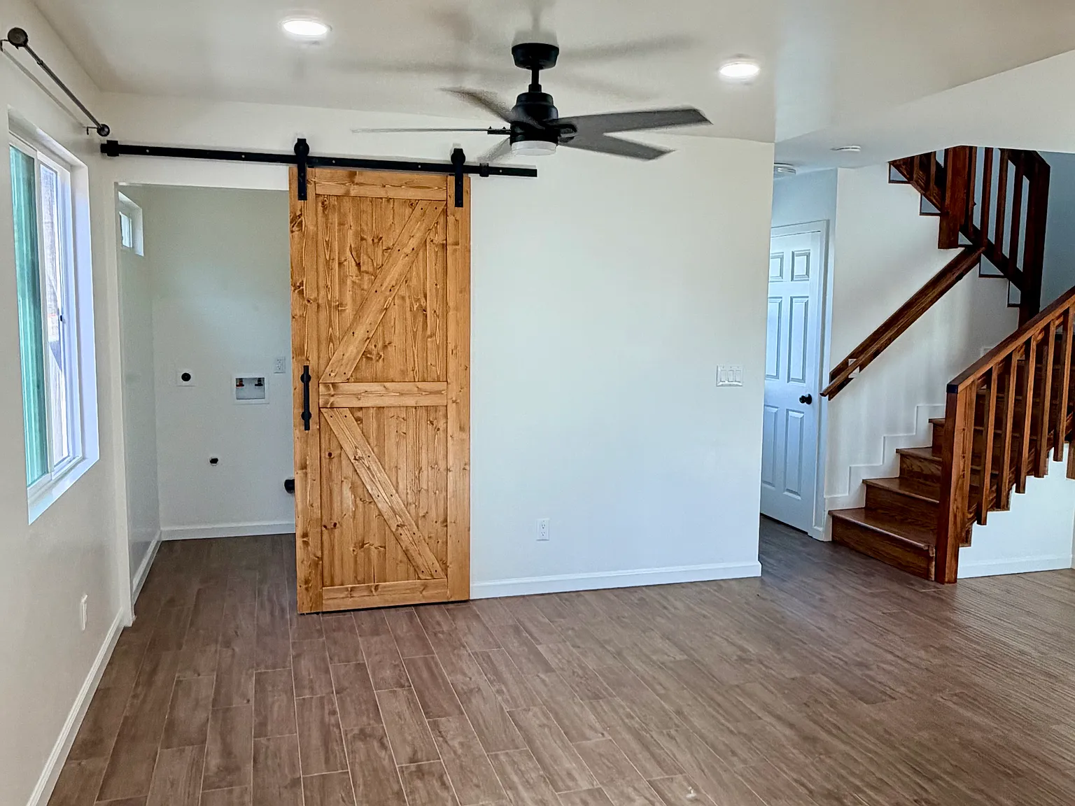 3 bed, 1200 sqft, $3,850 — Photo 2