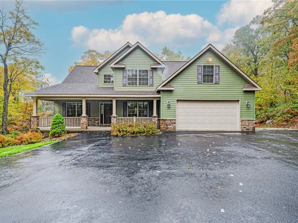 2314 S Ridge Dr, Hidden Valley, PA 15502