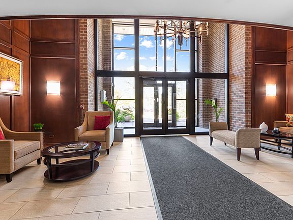 3rd image of 6 Oak Brook Club Dr APT K106