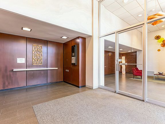 3rd image of 165 N Kenilworth Ave APT 3C