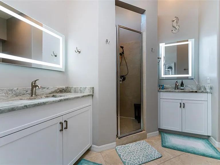319 Monaco Dr #8 — Photo 21
