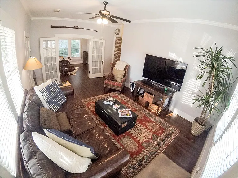 210 Tabor St — Photo 5