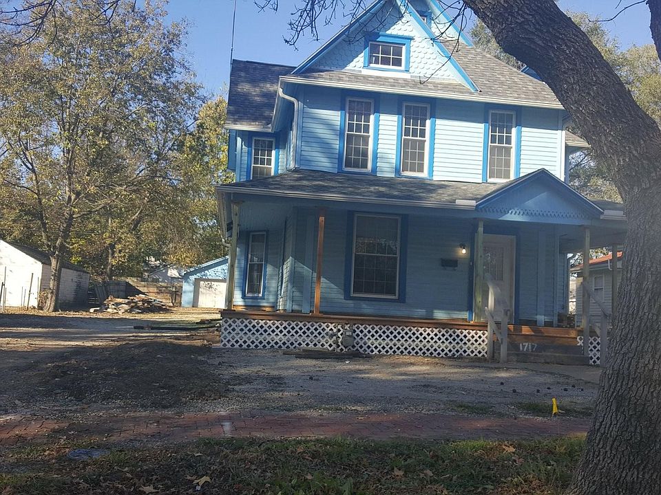 huge lot/off street parking
