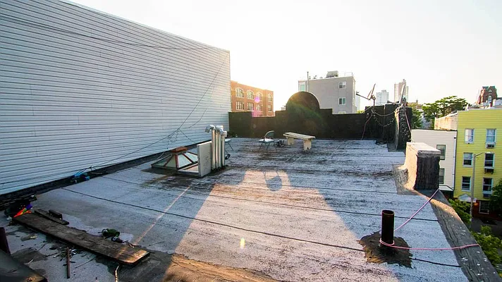 Rented by Premier Metro Realty Corp | media 22