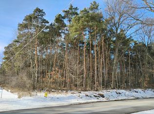 7215 Chandler Dr, Belmont, MI 49306