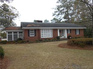 601 W 26th St, Lumberton, NC 28358