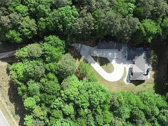 3rd image of 181 Williams McCurley Road