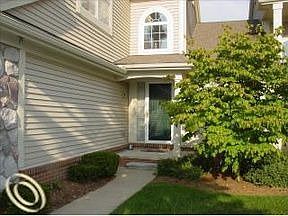 2nd image of 46481 Killarney Cir