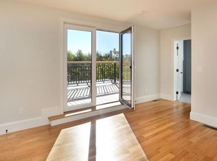 168 Hampshire St #C4, Cambridge, MA 02139