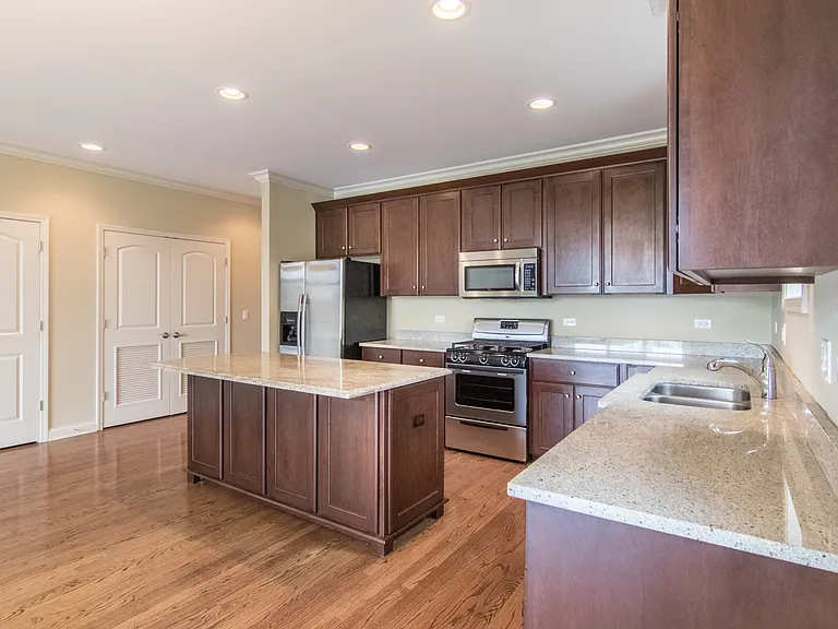 6650 N Harlem Ave #2N — Photo 3