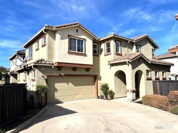 542 Del Mar Circle, Vacaville, CA 95688