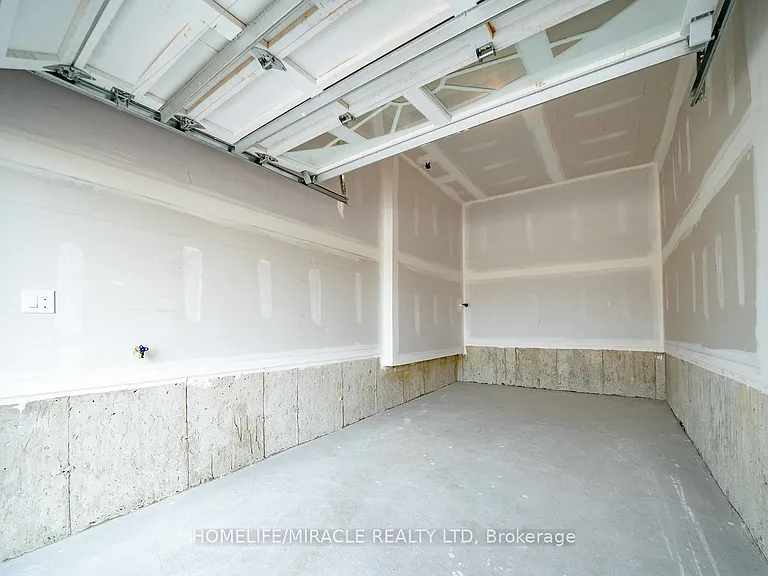 1111 Black Cherry Dr — Photo 16