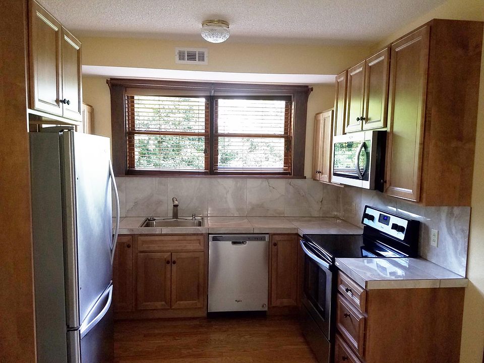 New Appliances and Cabinets