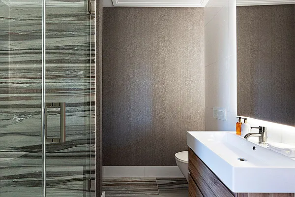 Rented by Domus Realty | media 12