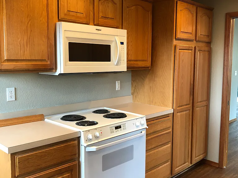 5334 Sparta Loop SE — Photo 5