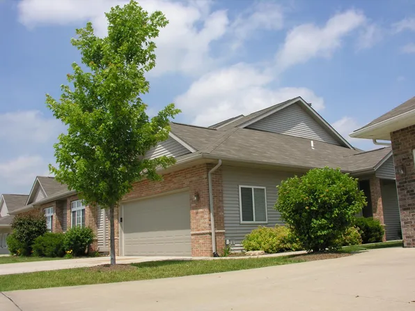 (undisclosed Address), Iowa City, IA 52245