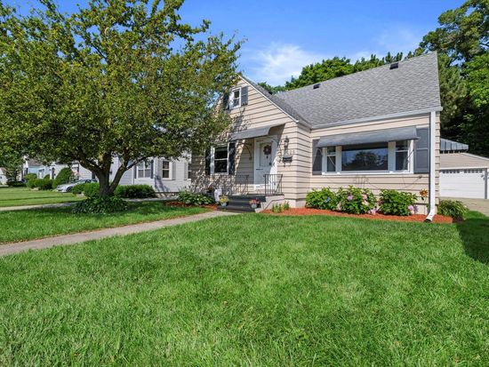 2428 Johnson ROAD, Kenosha, WI 53143