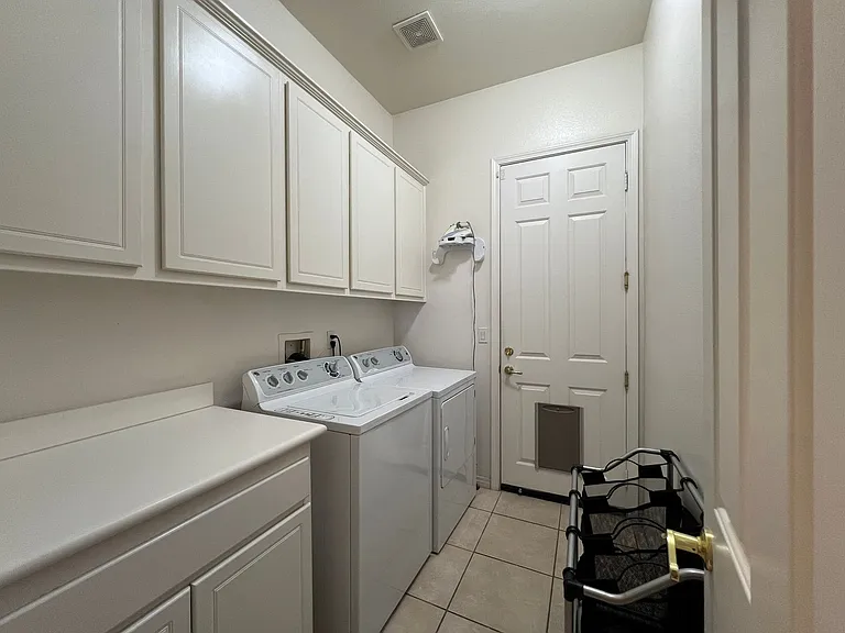 99 Shoreline Dr — Photo 11
