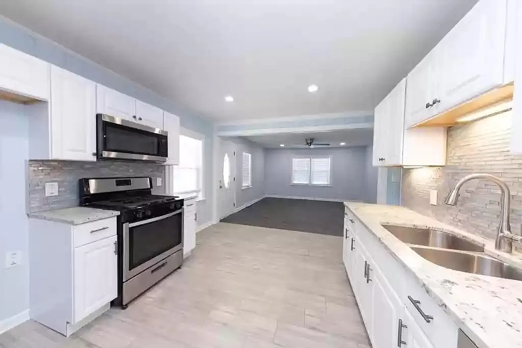 2 bed, 1150 sqft, $1,450 — Photo 3