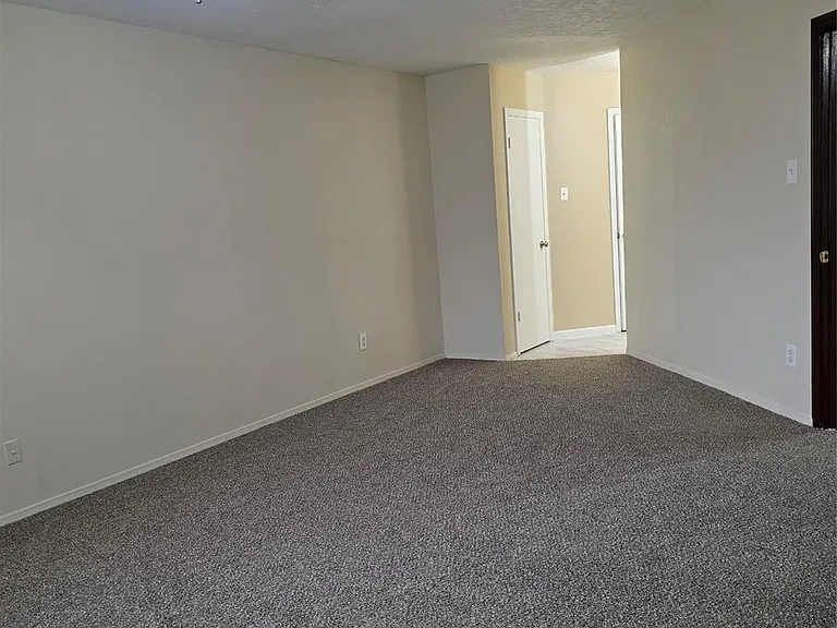 19410 Westhaven Dr — Photo 27
