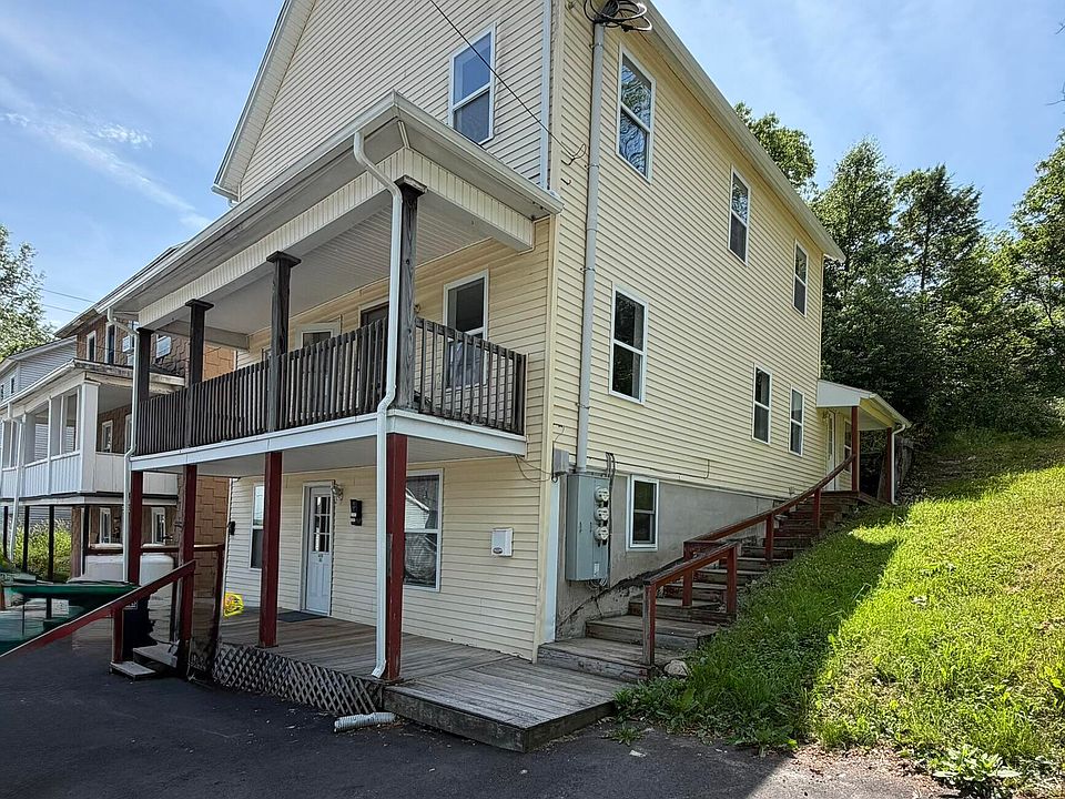 1st image of 409 Delaware St
