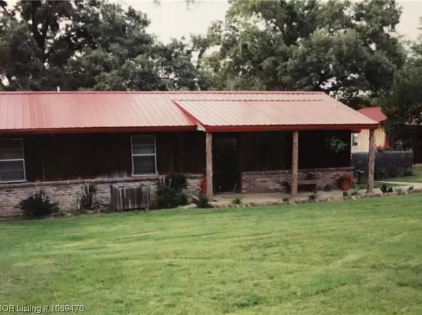 19736 Richardson Ln, Spiro, OK 74959