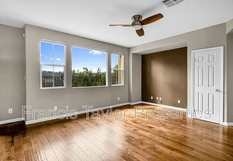 2621 Matera Ln — Photo 4