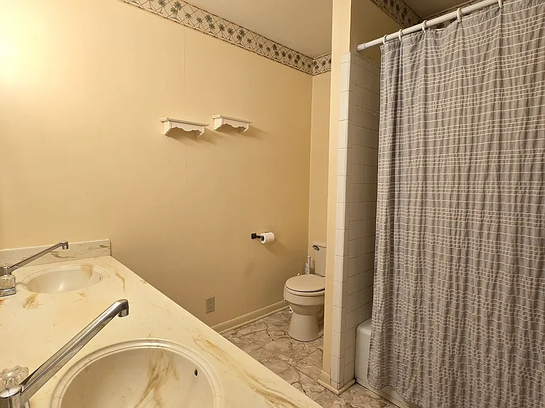 1514 State Highway 155 N — Photo 17
