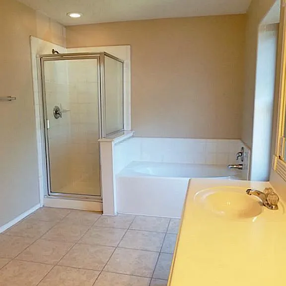 15423 Fir Woods Ln — Photo 13