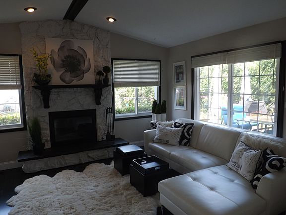 Family room (16*14)