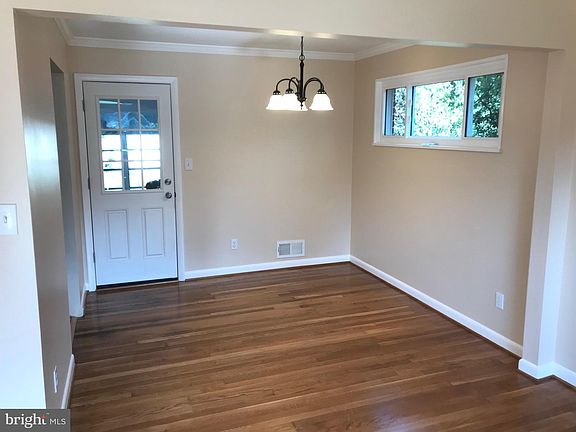 5th image of 10242 Dale Dr