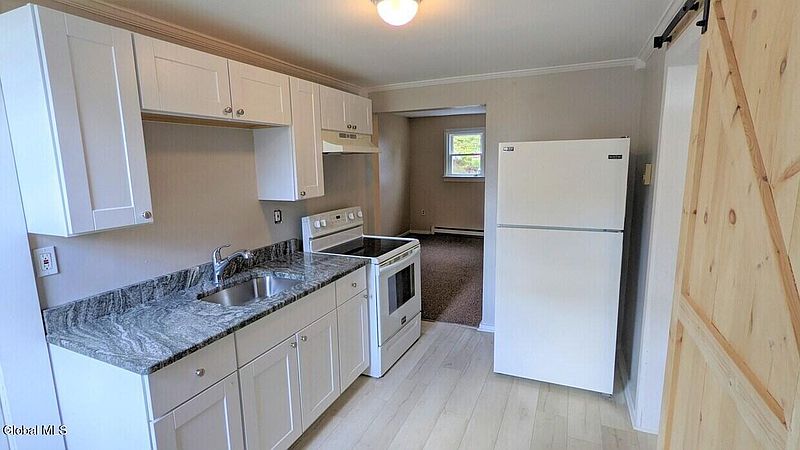 5th image of 613 Hudson Avenue