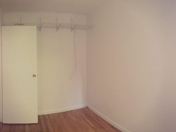 3rd image of 240 E 28th St APT 22
