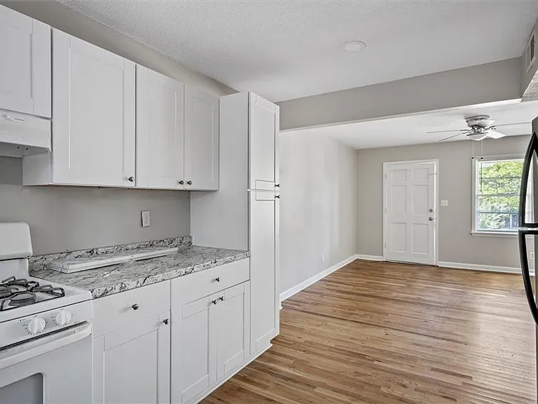 190 Opal Dr — Photo 4