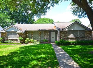 6034 Lymbar Dr, Houston, TX 77096