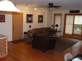 654 W Briar Pl #997539, Chicago, IL 60657