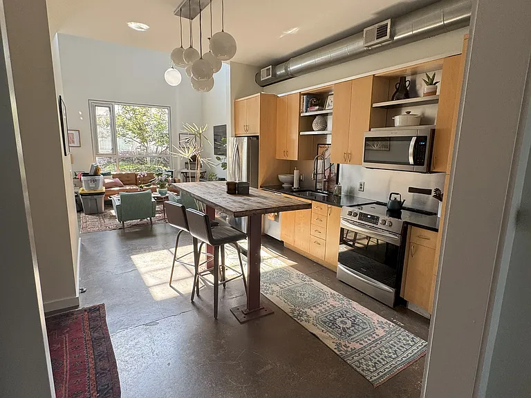 1661 La France St NE #407 — Photo 32