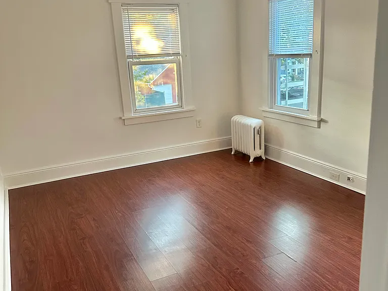 363 Belleville Ave #2 — Photo 8