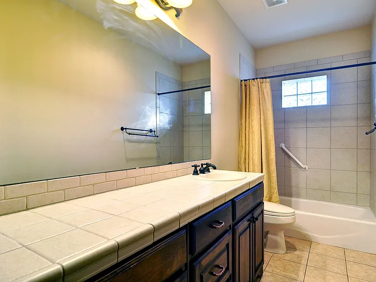 3407 Penticost St — Photo 32