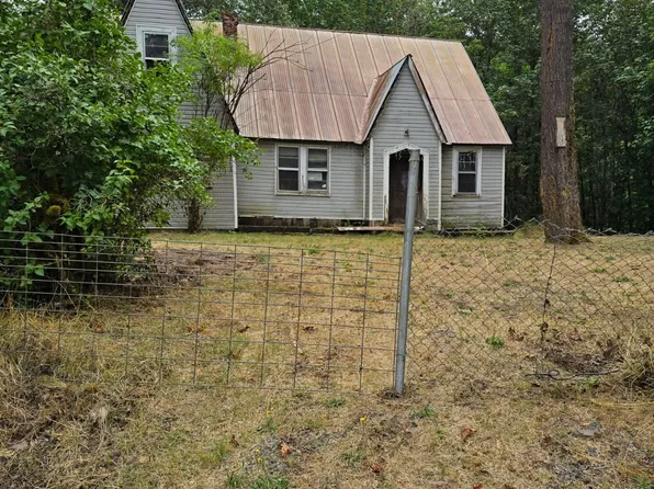 136 Riverside Dr SW, Idanha, OR 97350