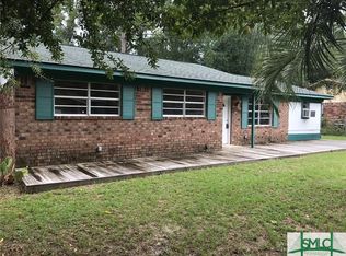 307 E 4th St, Springfield, GA 31329