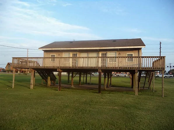 16606 Jamaica Beach Rd, Jamaica Beach, TX 77554