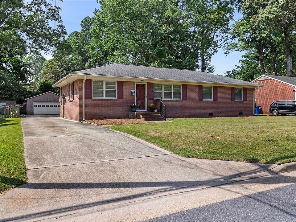 1st image of 543 Blount Point Rd