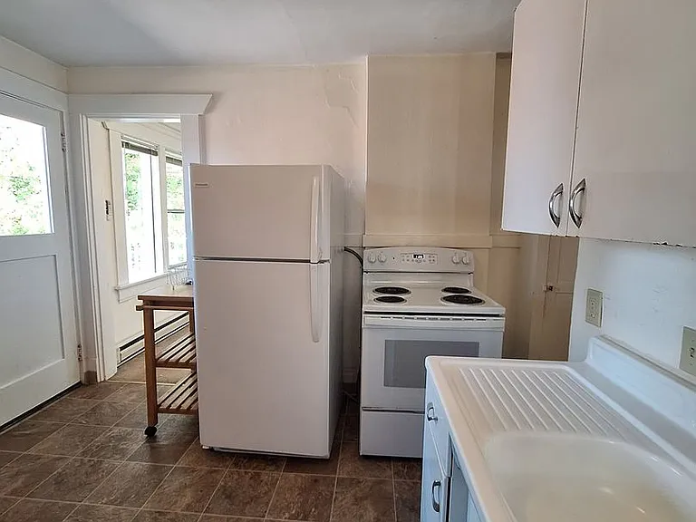 703 N Garden St #B — Photo 9