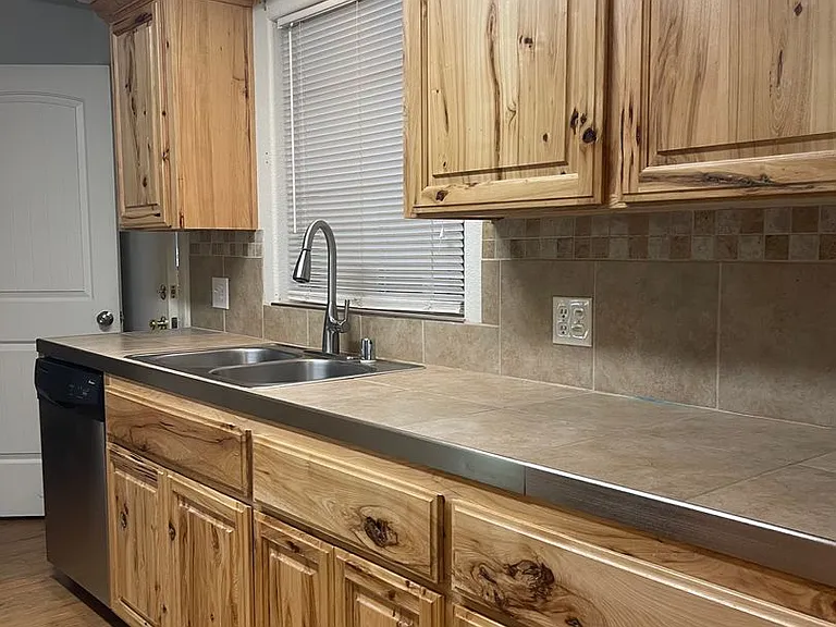 7083 Shasta Forest Dr — Photo 12
