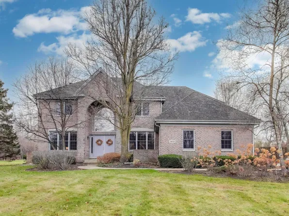 (undisclosed Address), Libertyville, IL 60048