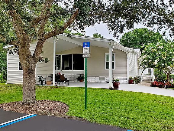 3rd image of 3685 Coconut Palm Cir #812